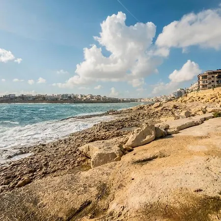 Seafront Amazing View, 2 Bedroom Flat Apartment Marsaskala
