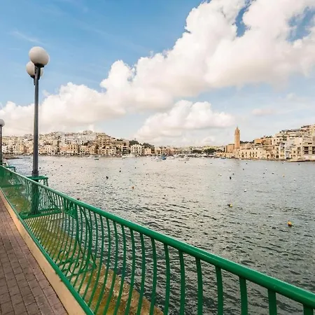 Seafront Amazing View, 2 Bedroom Flat * Marsaskala