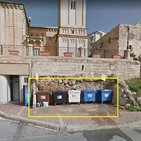 Seafront Amazing View, 2 Bedroom Flat Marsaskala