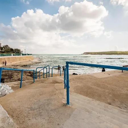 Appartement Seafront Amazing View, 2 Bedroom Flat