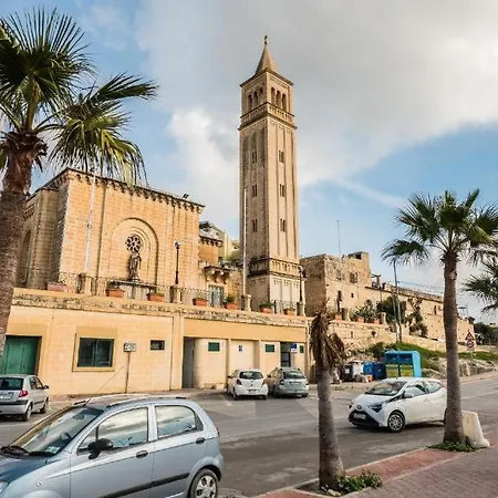 Appartement Seafront Amazing View, 2 Bedroom Flat